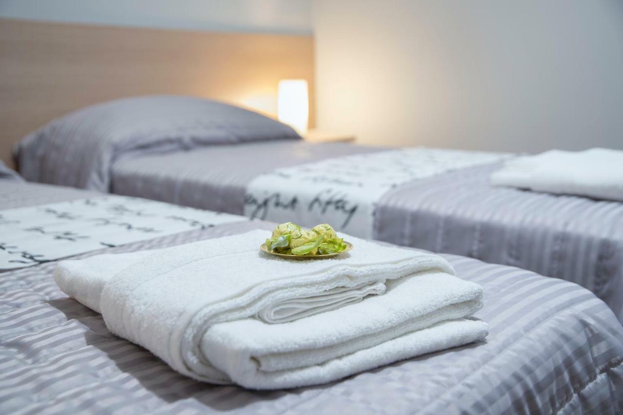B&B Studio 162 Bari Bagian luar foto