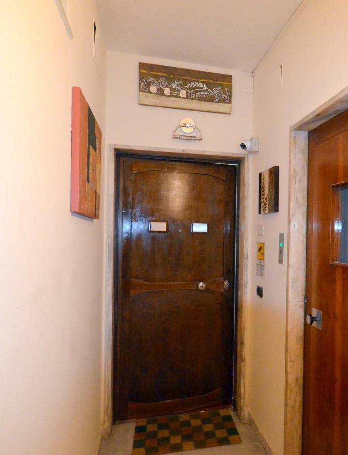B&B Studio 162 Bari Bagian luar foto
